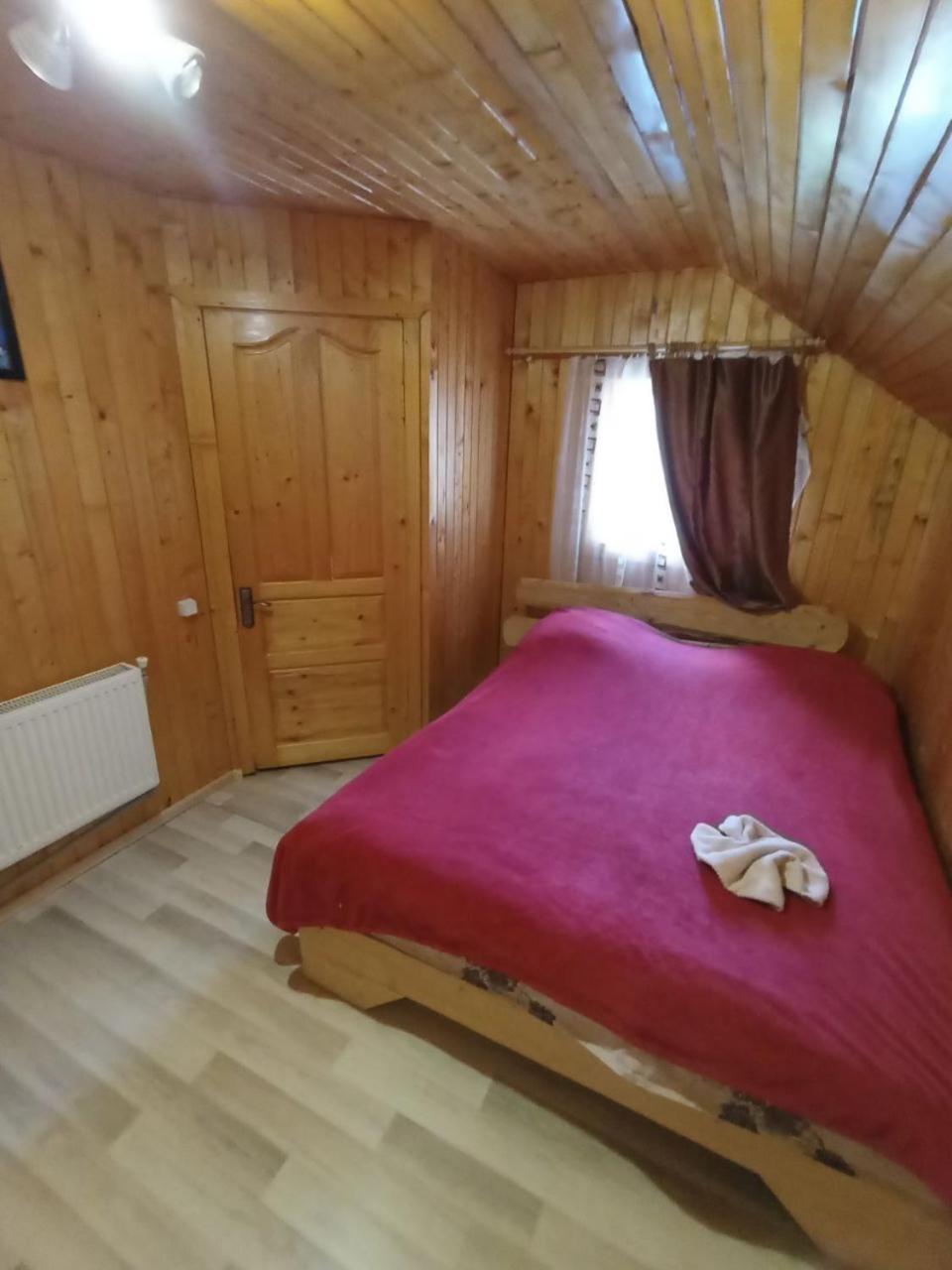 Kazka Lejlighedshotel Yablunytsya Eksteriør billede